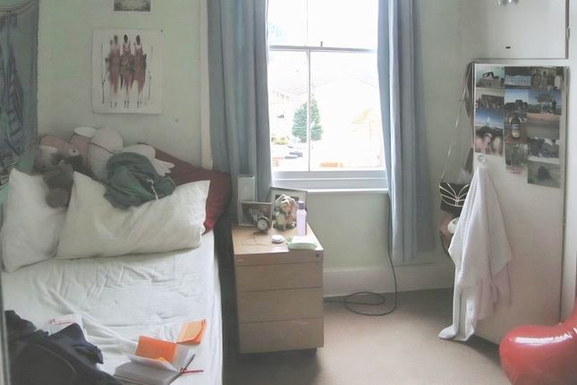 74, Portland Street, EXETER photo 3
