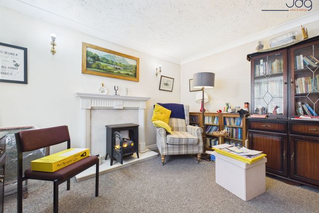 85 Gressingham Drive, Lancaster photo 2