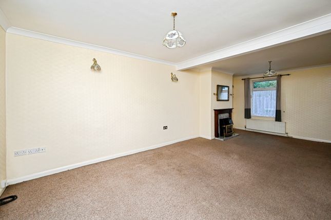 7, The Avenue, Sutton-in-Ashfield photo 4