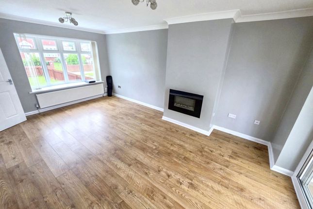 2, Lowland Close, Sunderland photo 2