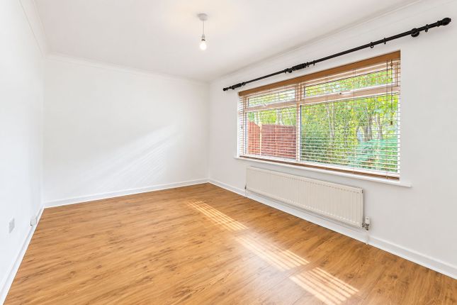 26, Southborough Road, Chelmsford photo 4