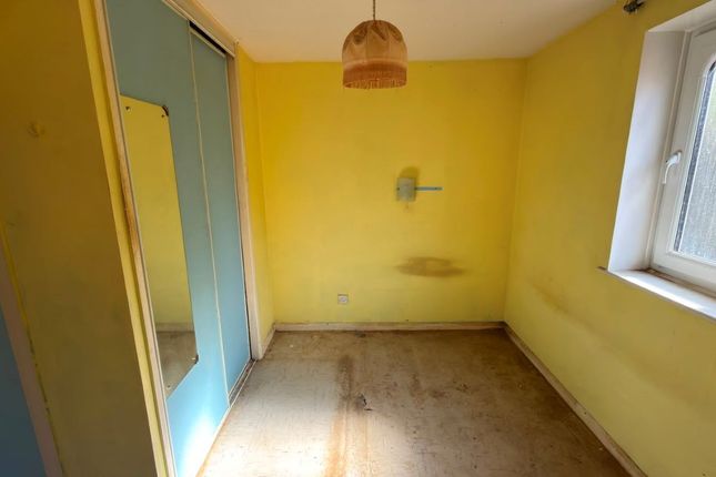 63, Armoury Road, London photo 4