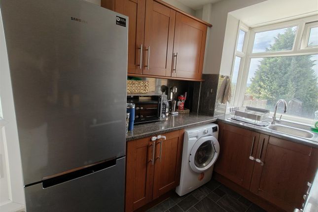 5, Elmhirst Drive, Rotherham photo 5