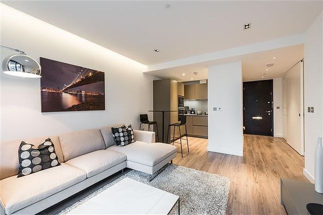 Thumbnail Flat to rent in Cashmere House, Leman Street, London