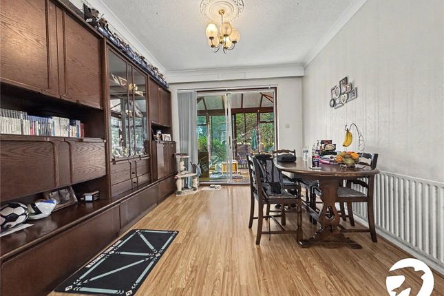 177, Restons Crescent, Eltham photo 3