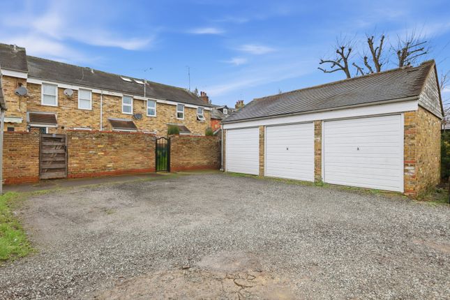 3, Bakers Mews, Essex photo 2