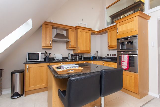 Flat for sale in Adelaide Place, Carausius Court