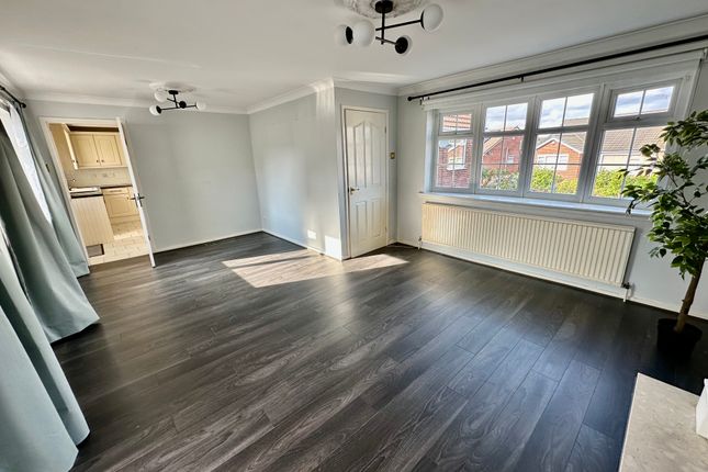 15, Mallard Avenue, Doncaster photo 4