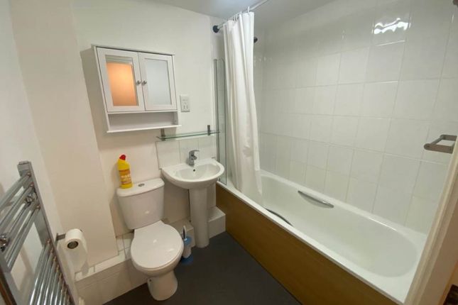 Sillence Court, Upper King Street Royston photo 2
