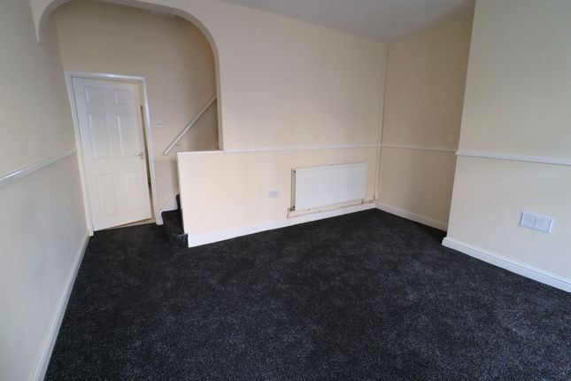 31 India Street, Accrington photo 3
