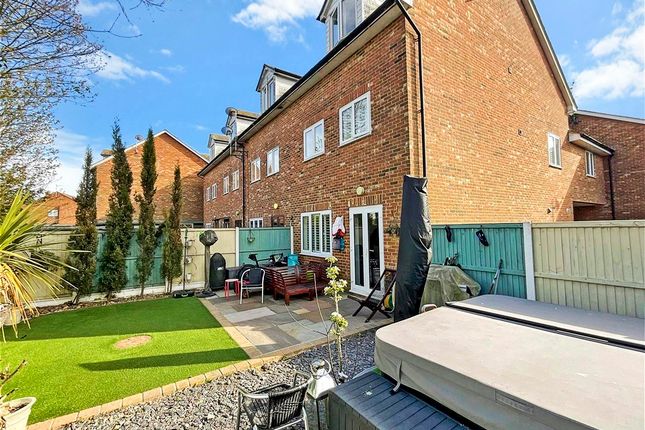 4-bed terraced on Parish Close, Broadstairs, £300,000