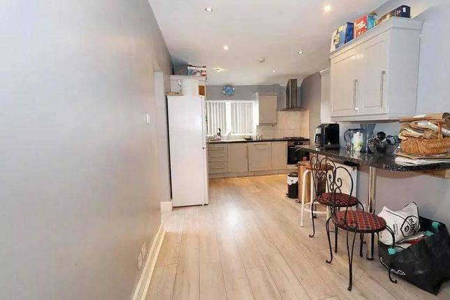 1, Blenheim Gardens, Wembley photo 4