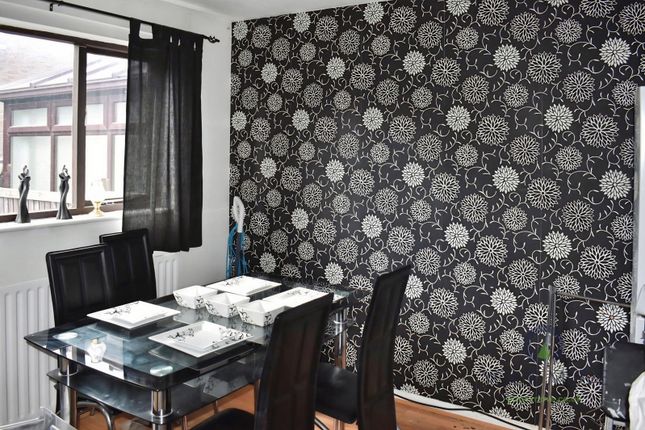 11, Thorpefield Drive, Rotherham photo 4