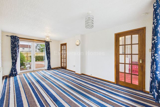 58, Clippens Road, Paisley photo 3