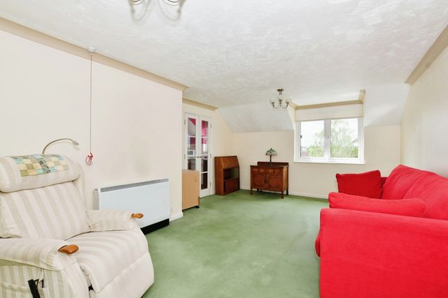 Flat to rent in Cranley Gardens, Wallington