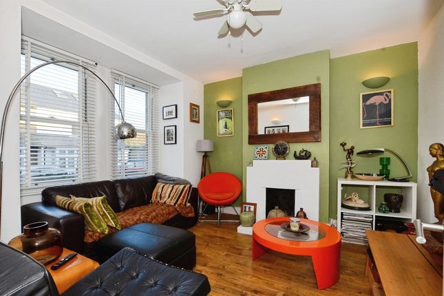 27, Kingcroft Road, Harpenden photo 2