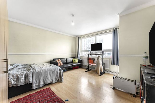 Flat 22, Corbiere House,, De Beauvoir Estate, London photo 4