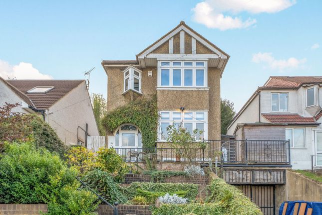 3-bed detached on Valley Road, Kenley, £600,000