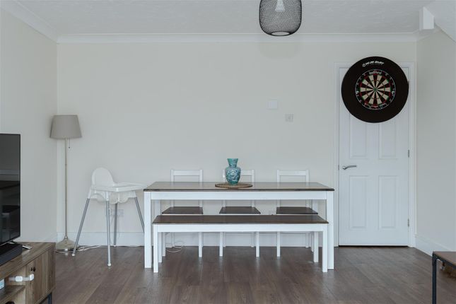 21, Oak End, Dorking photo 4