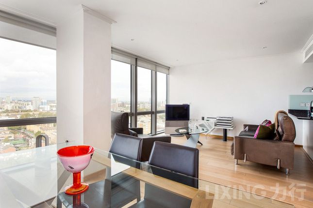 Flat for sale in Hertsmere Road, Canary Wharf
