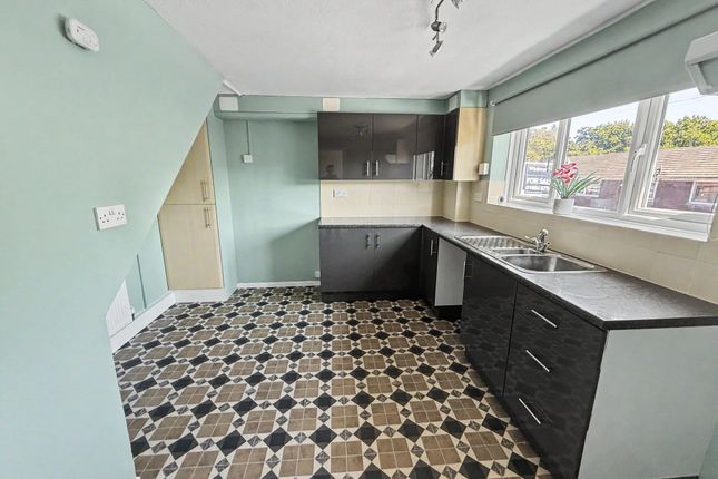 70 Ford Road, Tiverton photo 3