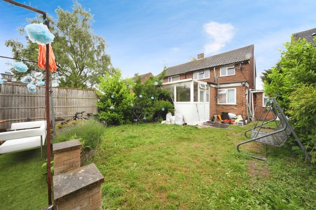 370, Sundon Park Road, Luton photo 2