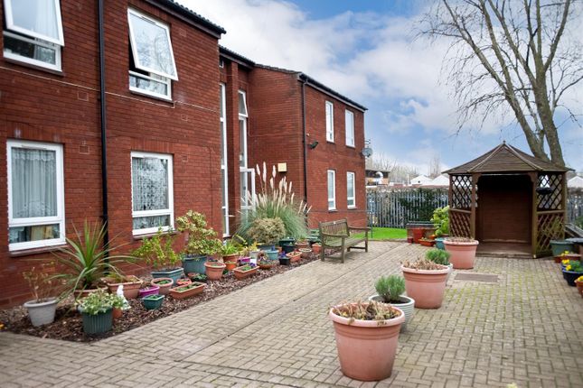 Thumbnail Flat to rent in Dunrose Close, Coventry