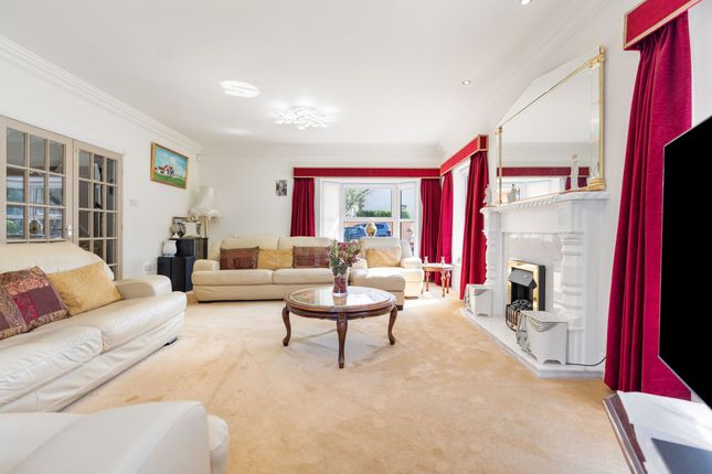 15 Queens Valley, Isle Of Man photo 4