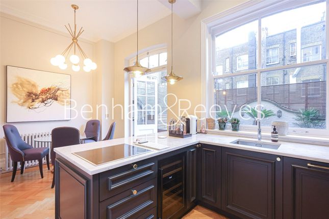 Flat 1, 16, Henrietta Street, London photo 4