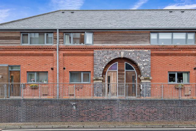 Mews house for sale in Basin Road, Finger Wharf, Diglis Water, Worcester