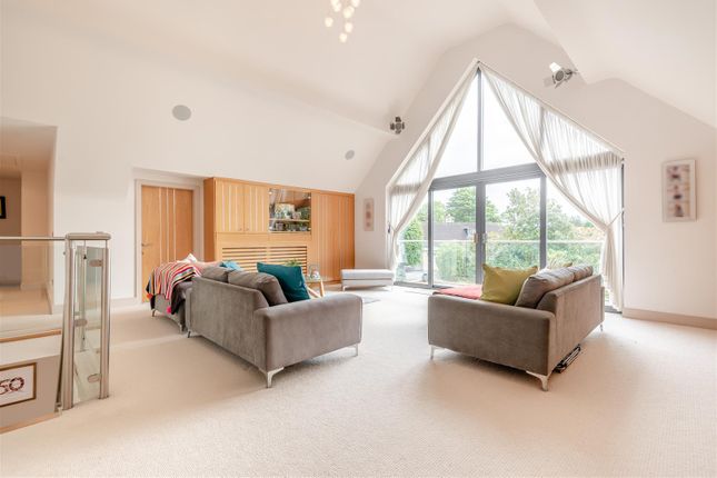 8646188-Interior33.Jpg