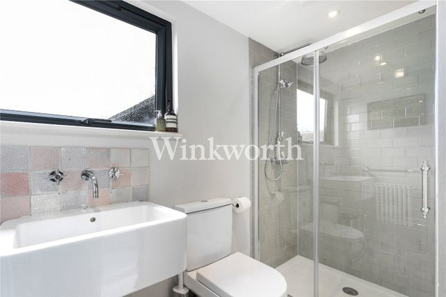 Flat for sale in Fairfax Road, London