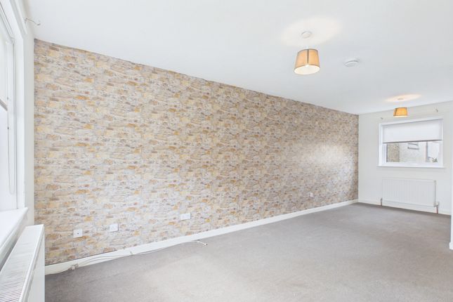 A, 12, Sanderling Place, Johnstone photo 4