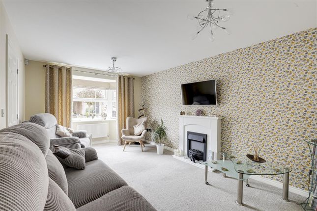 Homes for Sale in Burberry Avenue, Hucknall, Nottingham NG15 - Buy Property  in Burberry Avenue, Hucknall, Nottingham NG15 - Primelocation