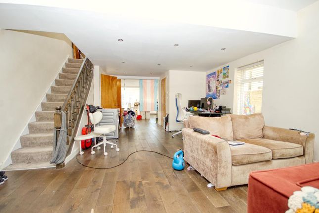 60, Leighton Road, Southampton photo 2