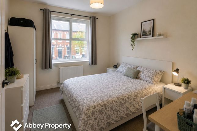 24c Sundon Park Parade, Luton photo 2