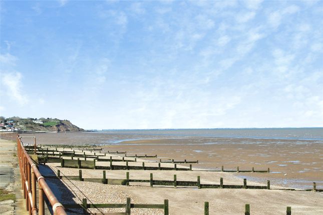 157, Sheppey Beach Villas, Leysdown-on-Sea photo 3
