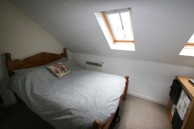 Apartment 6, 5 Wylcwm Place, Knighton photo 4