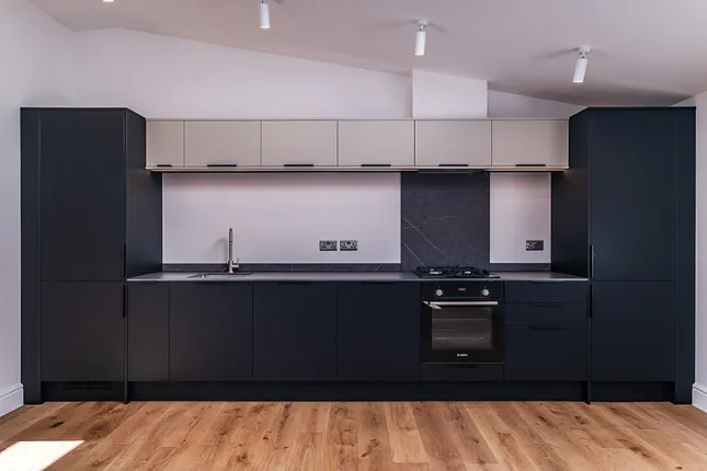 Hamptons - London New Homes