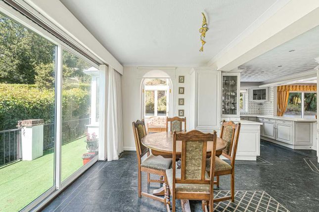 5, Marlborough Avenue, Torquay photo 3