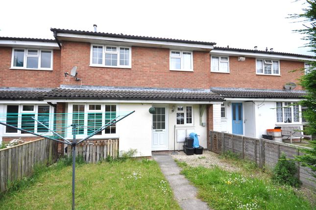 Thumbnail Terraced house to rent in Gifford Road, Swindon