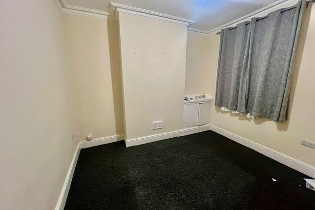 28, Bolton Road, Leicester photo 5