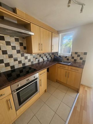 32a, Grange Close, Bristol photo 4
