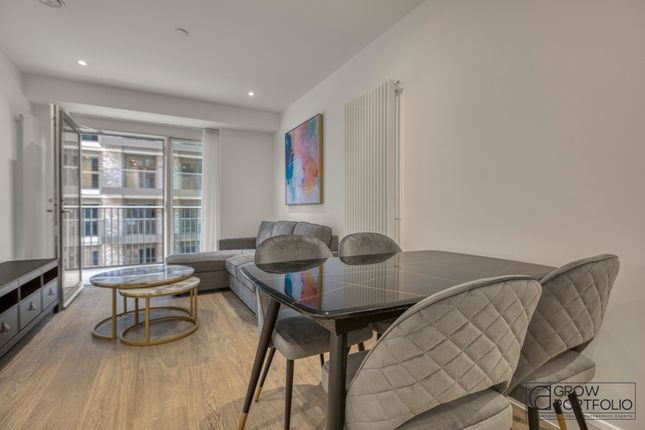 Apartment 0205 Ellipse House,, 2 Eden Place, London photo 4