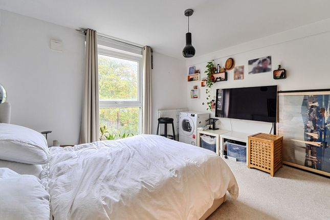 Nightingale Grove, Hither Green photo 3