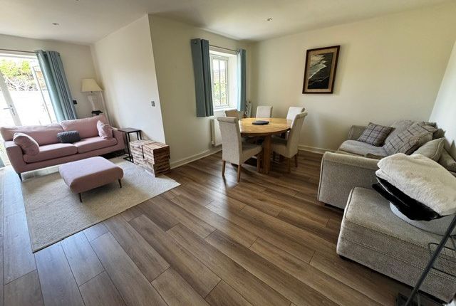 1, Manor Close, MILTON KEYNES photo 5