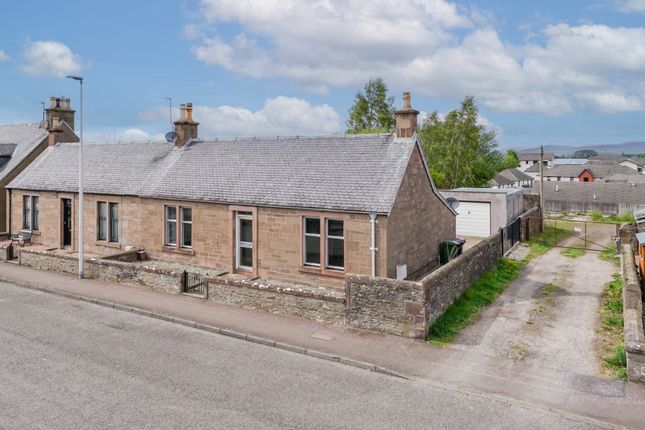 Thumbnail Cottage for sale in Roberts, Forfar, Angus