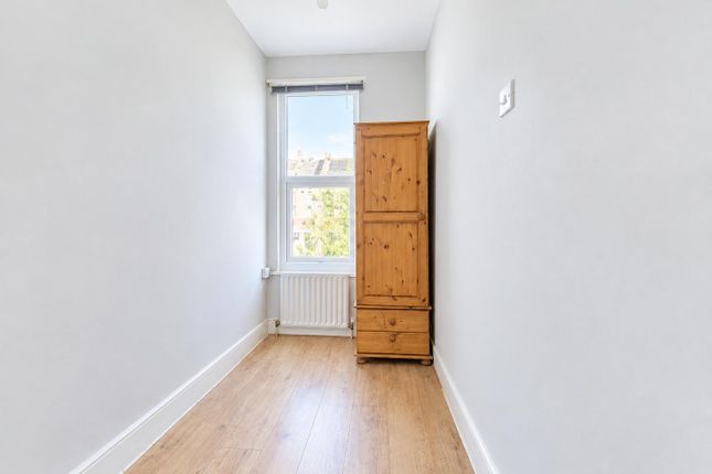 37, chasefield rd, LONDON photo 2