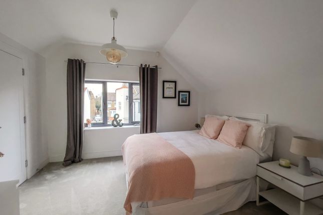 Semi-detached house to rent in Oval Road, Croydon