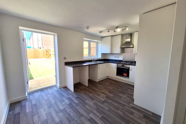 4, Railton Close, Coventry photo 3